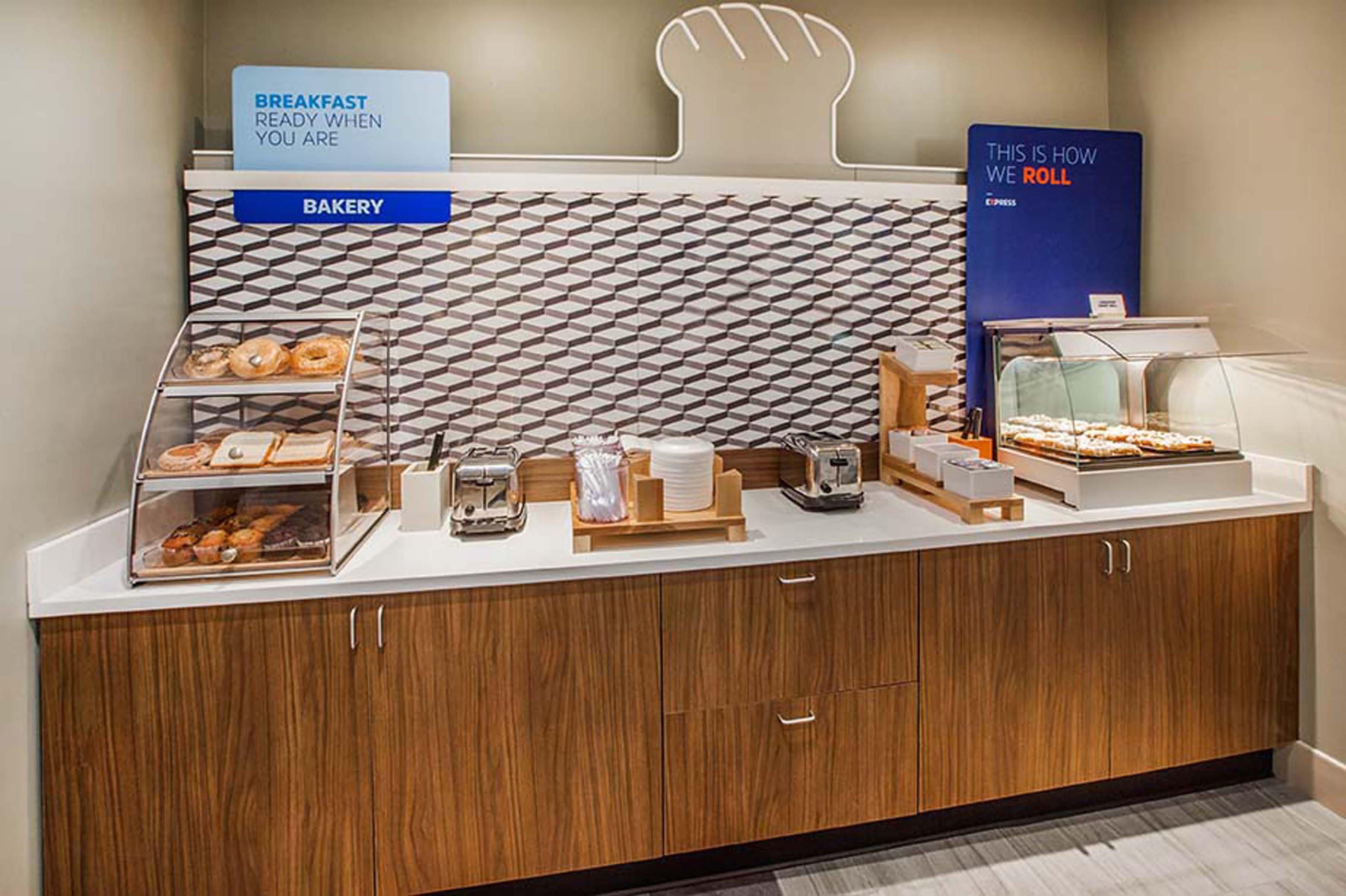 Holiday Inn Express Hotel & Suites Dover By Ihg Eksteriør bilde