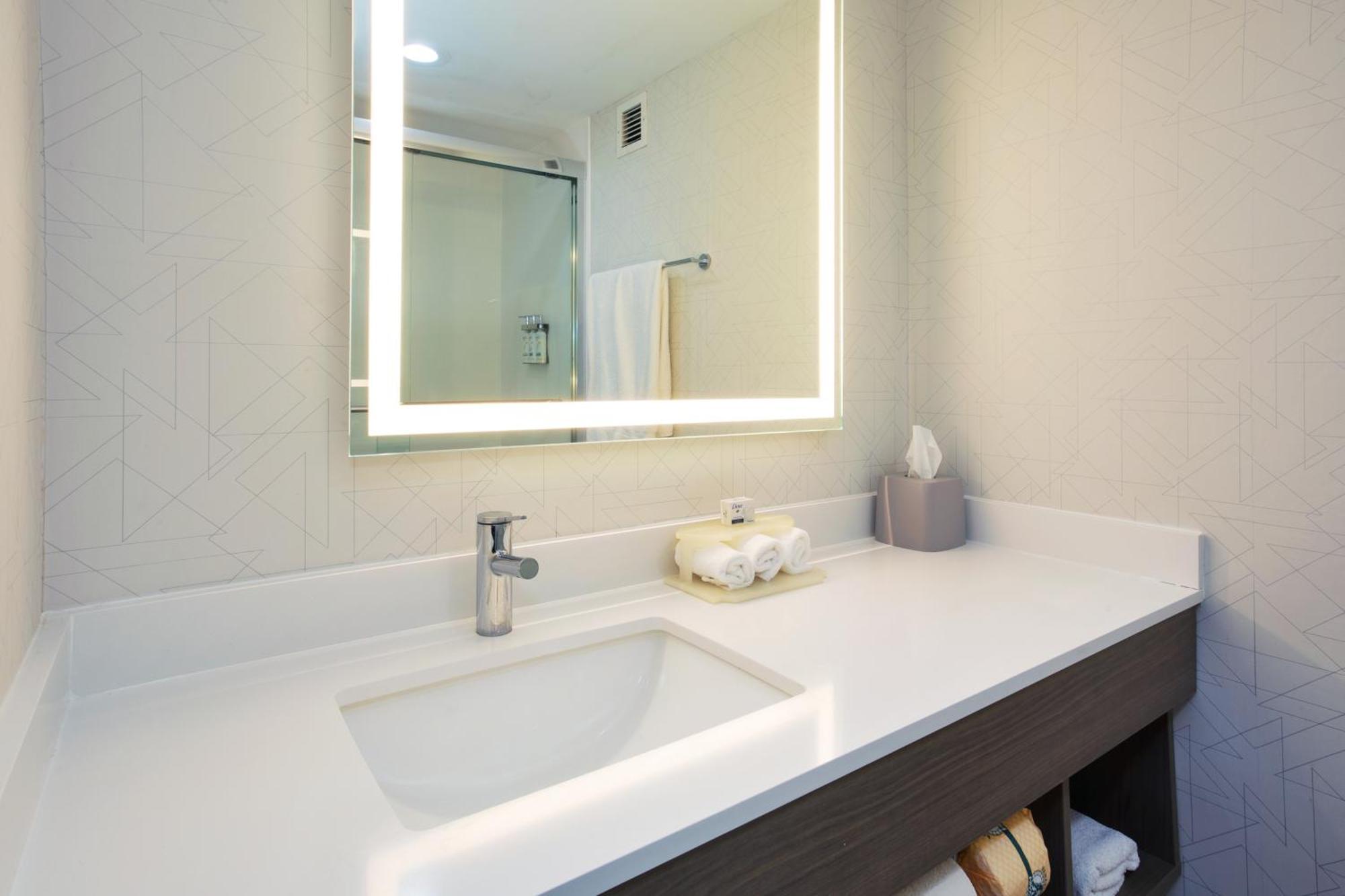 Holiday Inn Express Hotel & Suites Dover By Ihg Eksteriør bilde